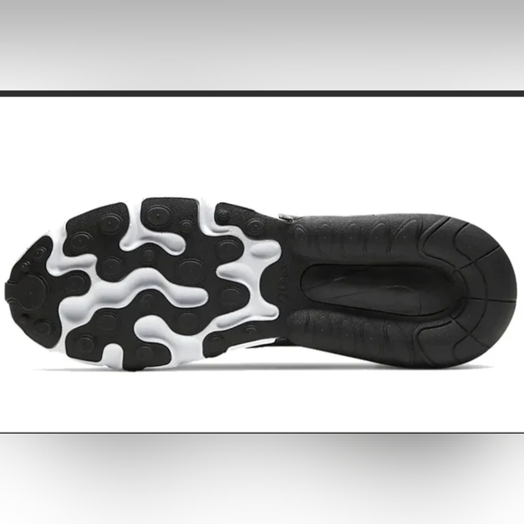 BRAND NEW Air Max 270 React - Picture 5 of 5